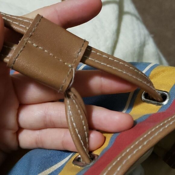 VINTAGE Liz Claiborne Bucket Backpack - Picture 9 of 10